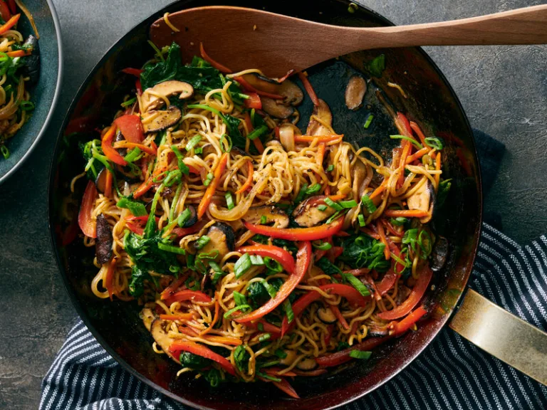 16Cheapdinner roundup vegetable yakisoba copy googleFourByThree v2